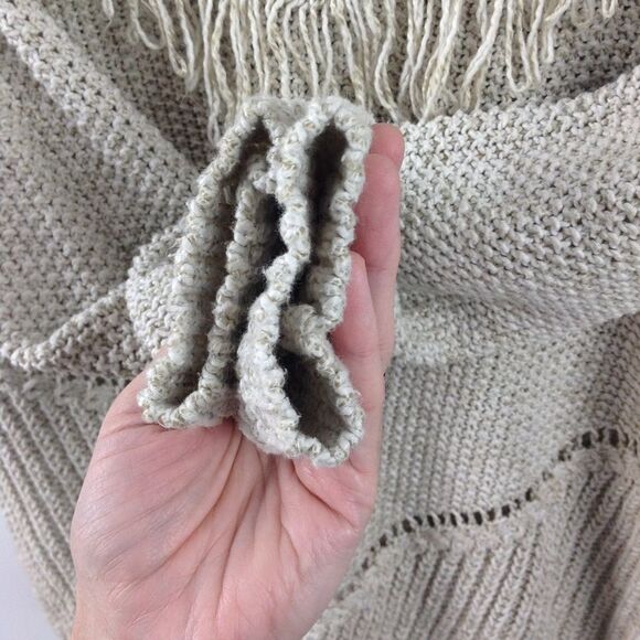 𝅺JUST Fab Marled Oatmeal Fringed V Neck Sweater Size S - Picture 8 of 8